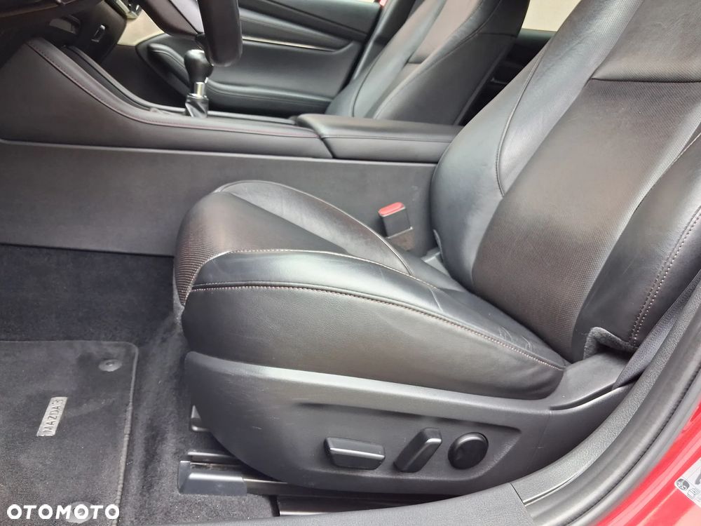Mazda 3 SKYACTIV-X 2.0 M-Hybrid - 11