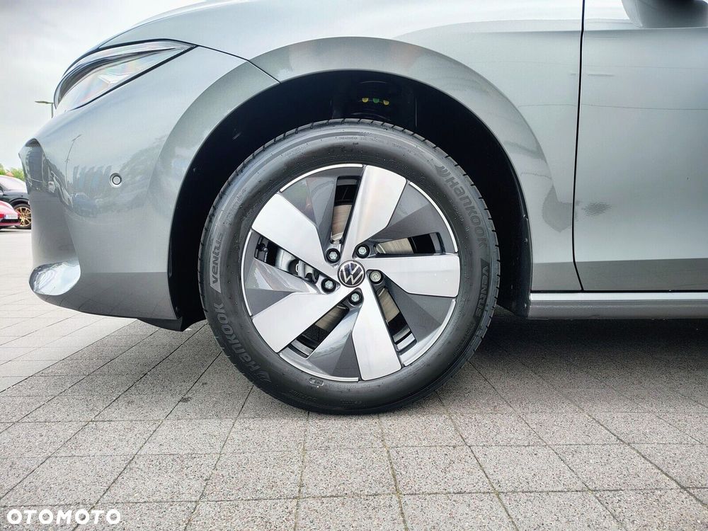 Volkswagen Passat - 8