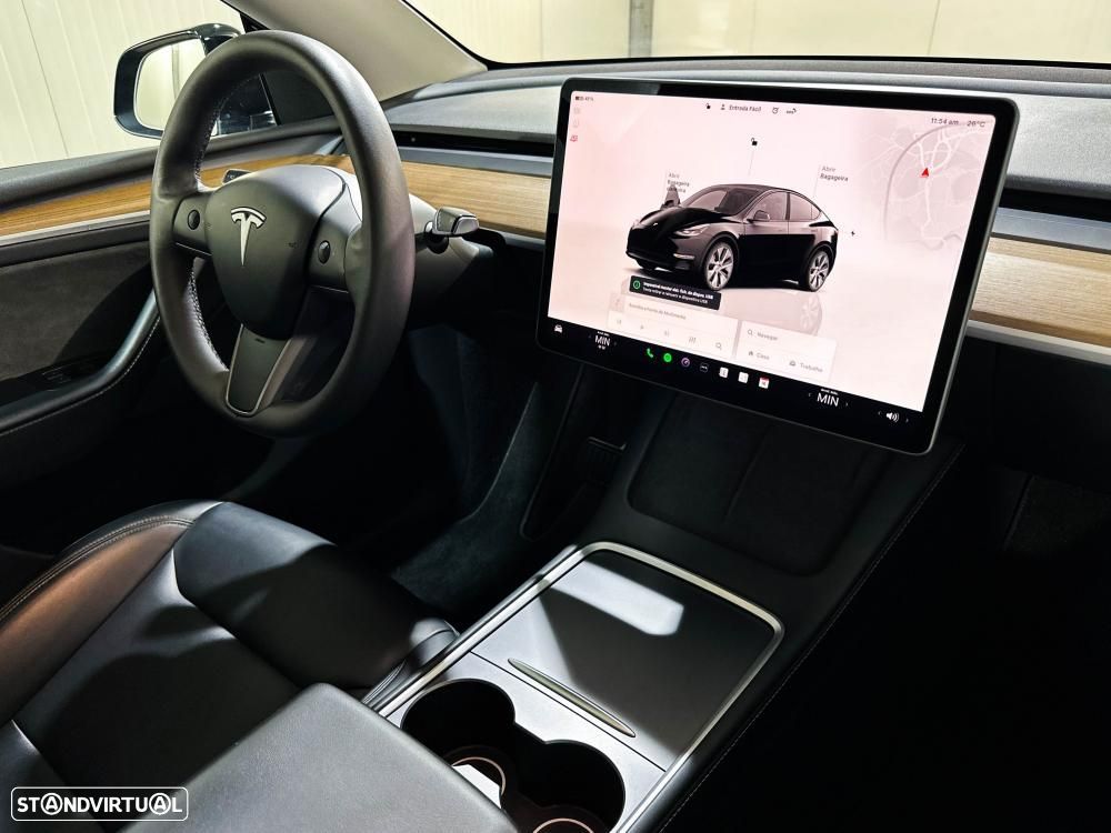 Tesla Model Y Long Range Dual Motor AWD - 36