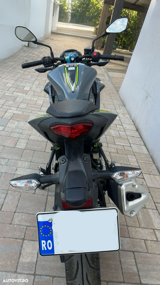 Kawasaki Z125 Pro - 4