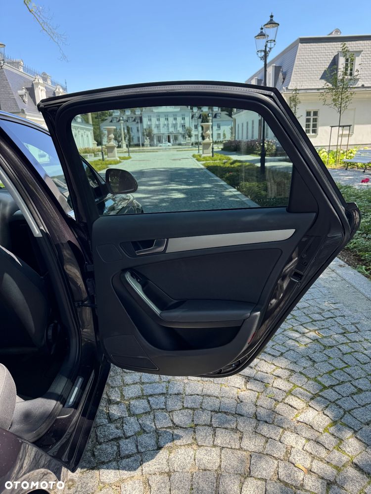 Audi A4 Limousine - 18