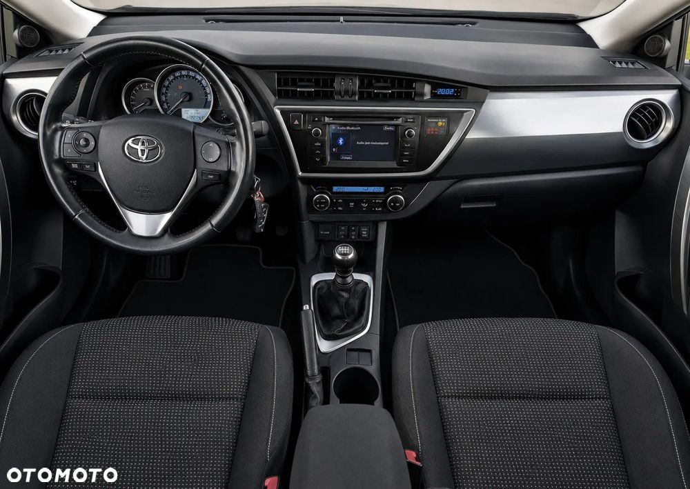 Toyota Auris - 9