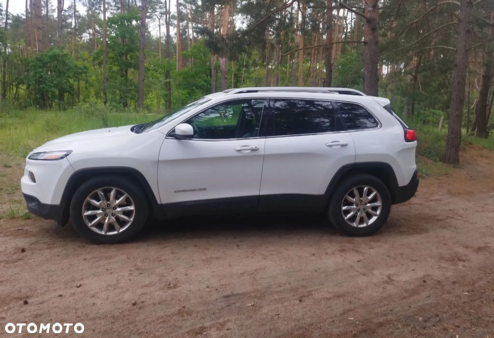 Jeep Cherokee - 1