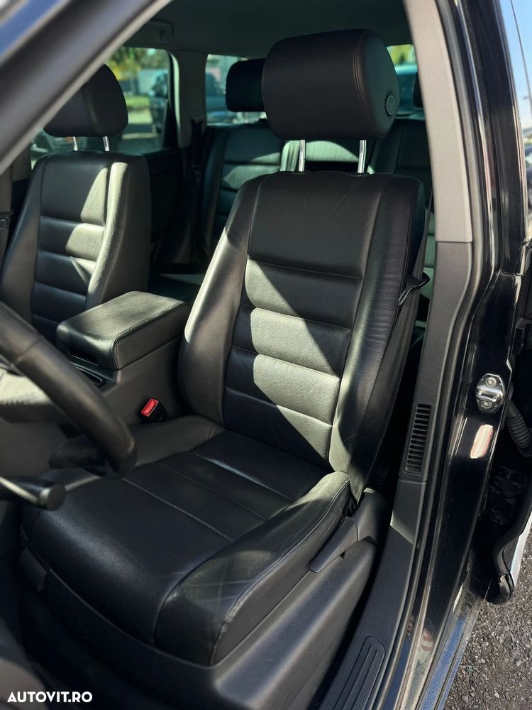 Volkswagen Touareg 2.5 TDI R5 Aut. - 29