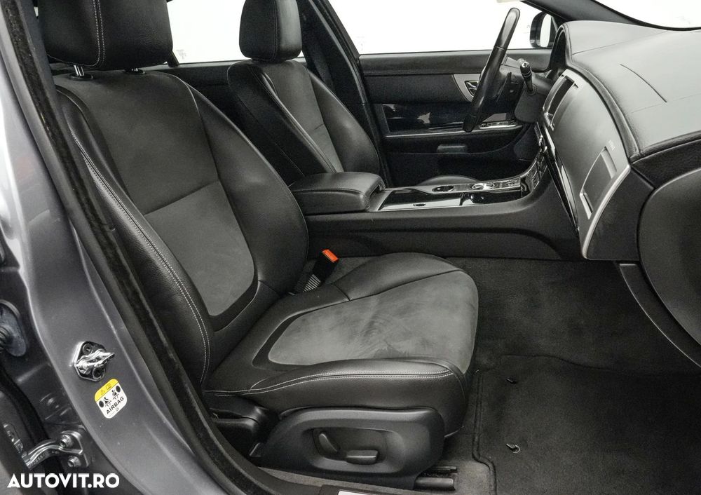 Jaguar XF 2.2D Premium Luxury - 15