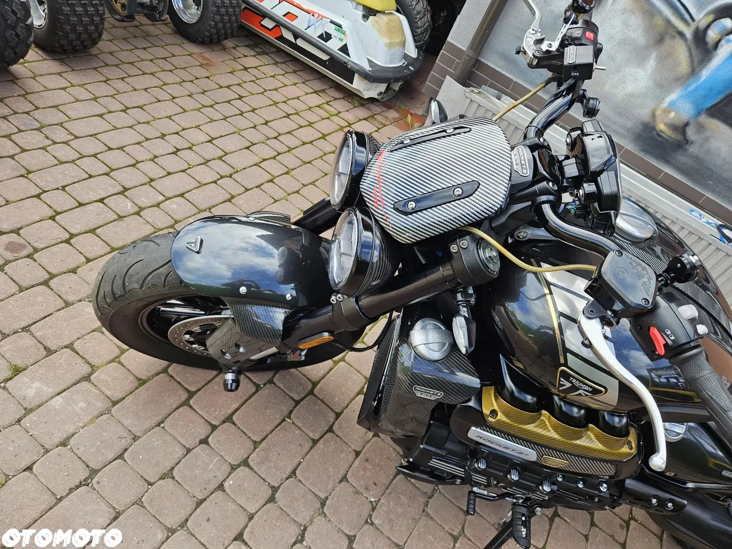 Triumph Rocket - 5