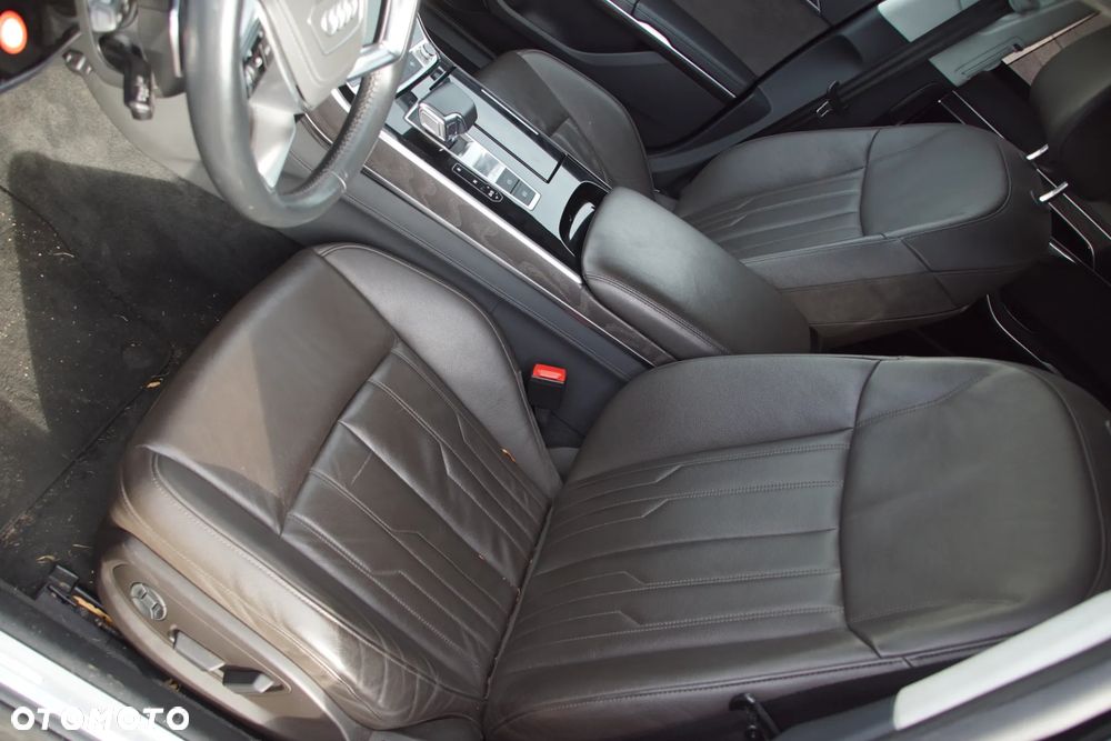 Auto na części 692106889 Audi A8L A8 long 3.0 TDI DMGK hybryda skrzynia udp lakier LY9T drzwi klapa lampa szyba ćwiartka dyfer belka zderzak fotele deska konsola airbag wyświetlacz przełącznik sterownik komputer - 4