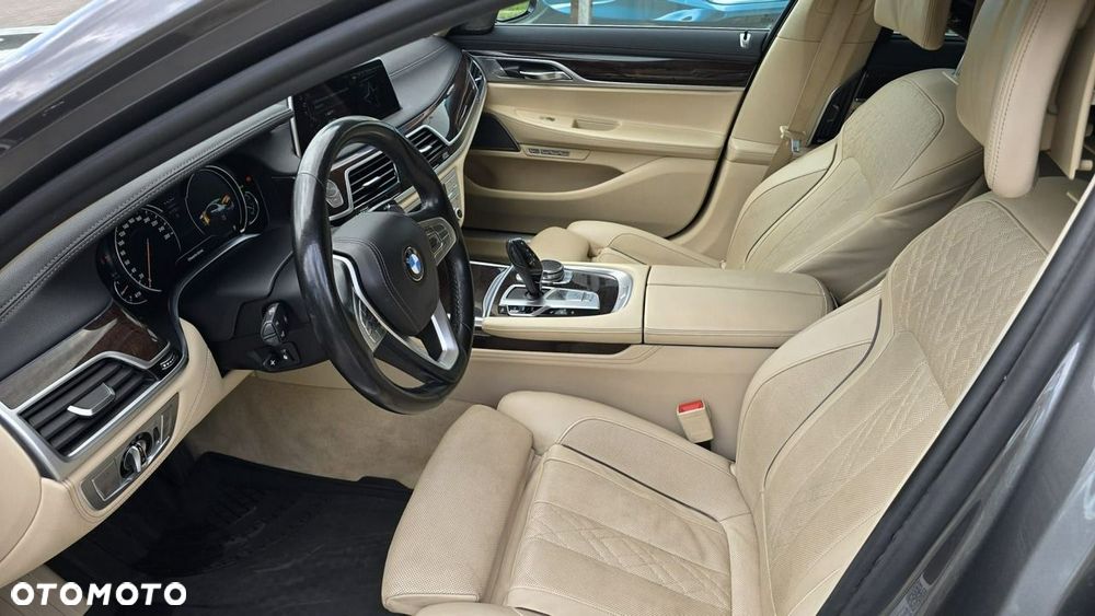 BMW Seria 7 - 14