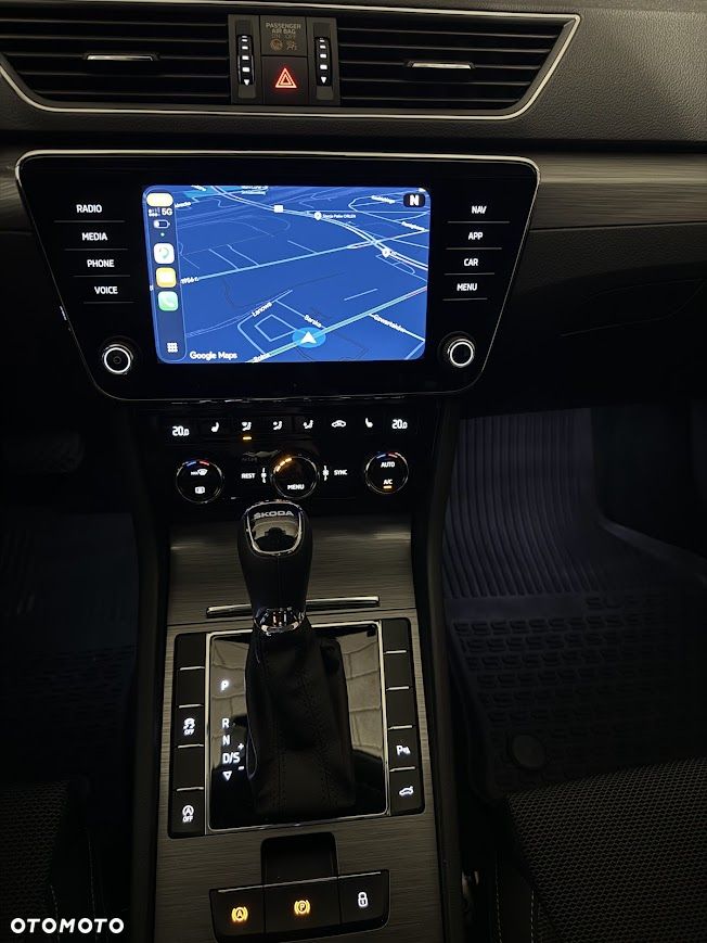 Skoda Superb 2.0 TSI Style DSG - 11