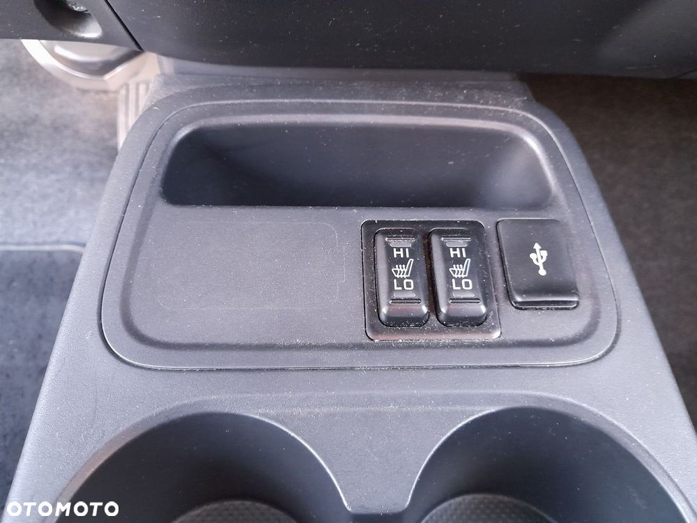 Mitsubishi Space Star - 17