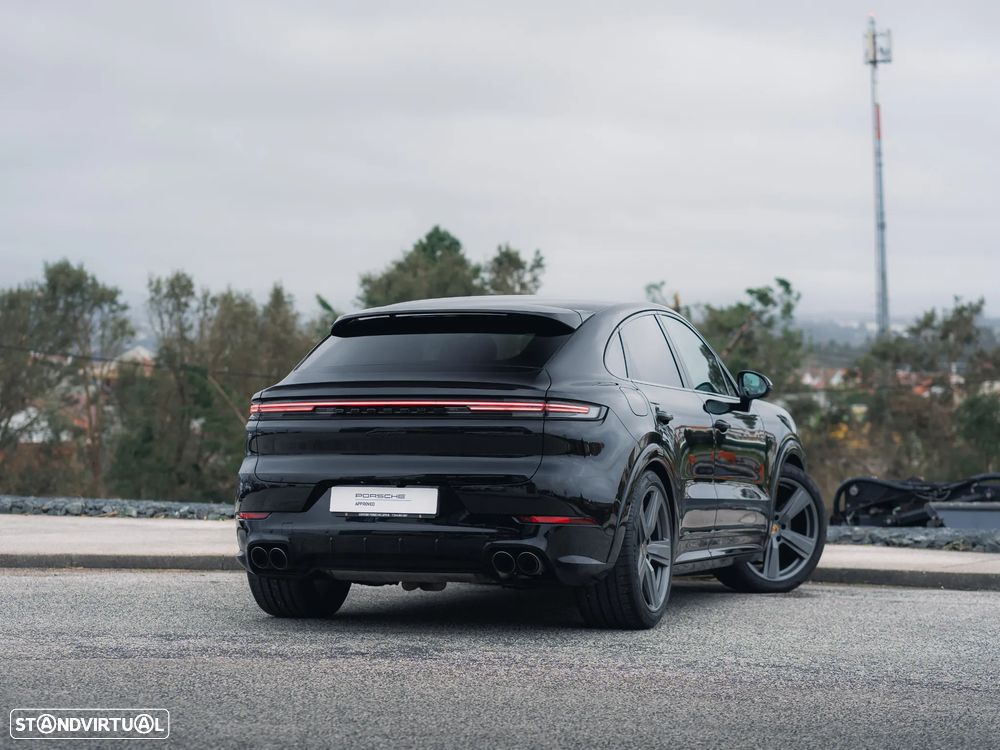 Porsche Cayenne Coupé E-Hybrid - 7