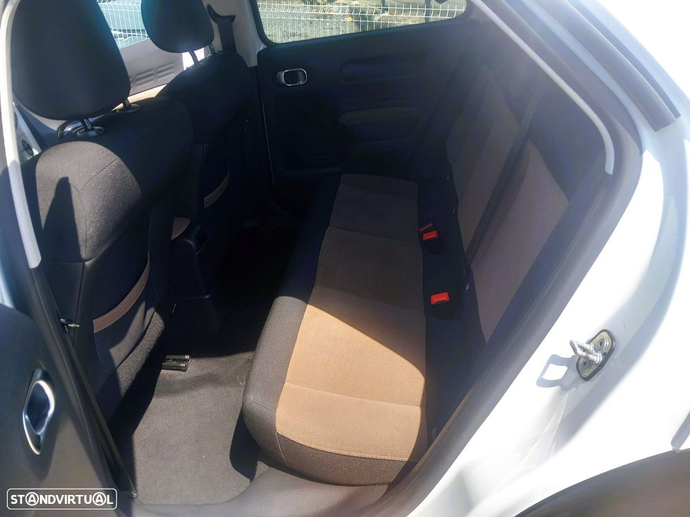 Citroën C4 Cactus 1.2 PureTech Shine - 17