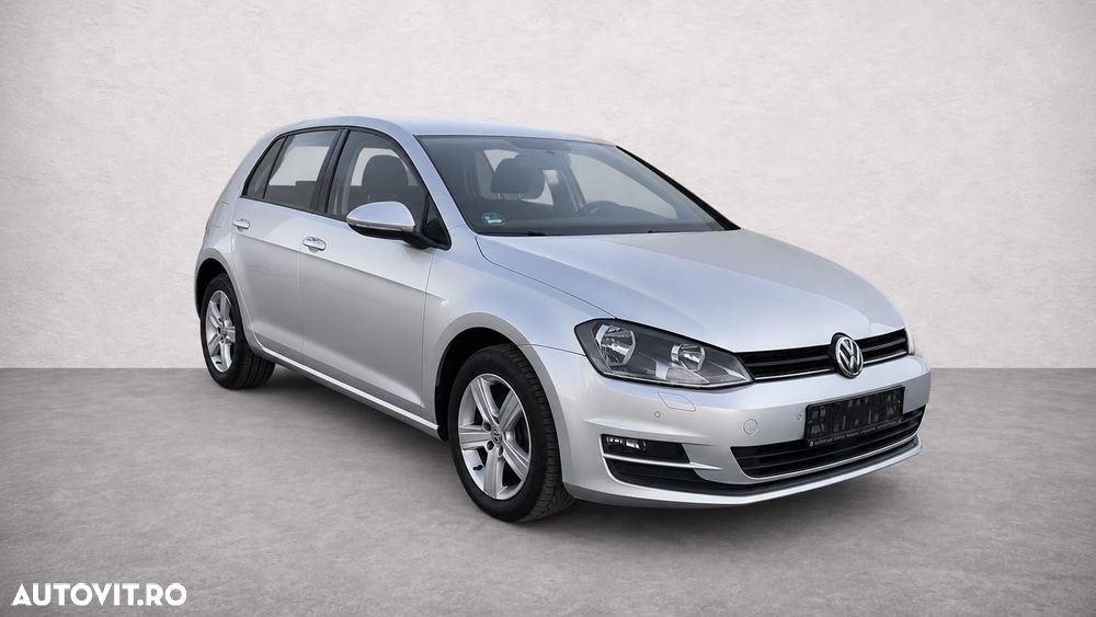 Volkswagen Golf - 21