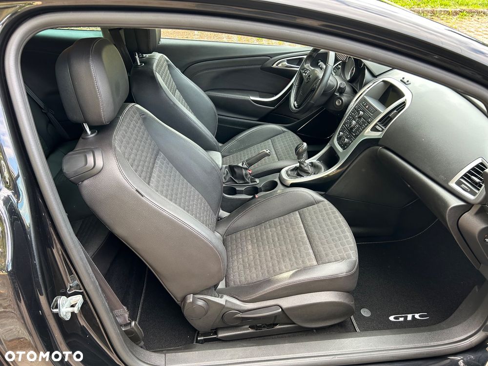 Opel Astra 1.6 T SIDI Sport S&S - 9