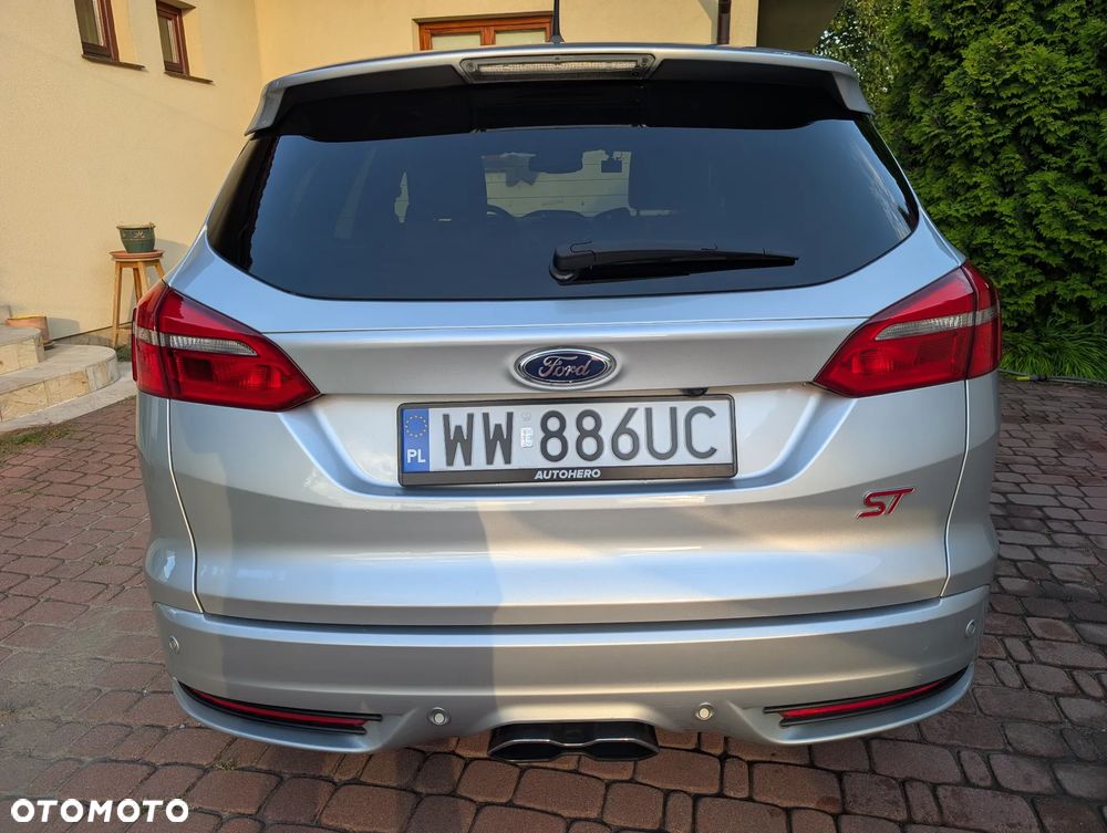 Ford Focus 2.0 EcoBoost ST - 6