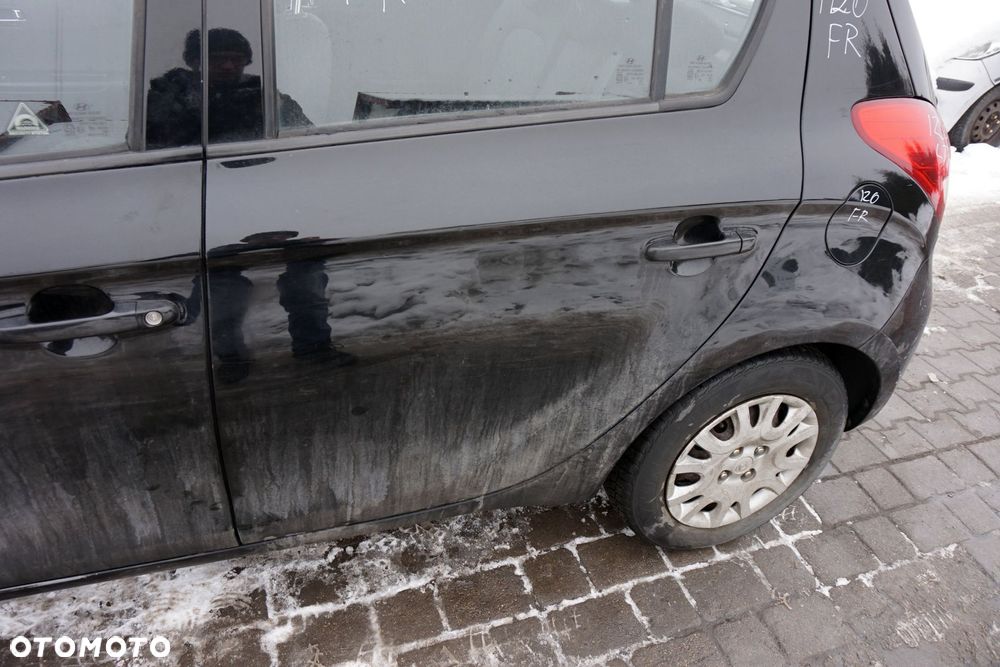 DRZWI TYLNE LEWE I20 I 5D HB FR  CZARNY HYUNDAI 2008-2012 - 2