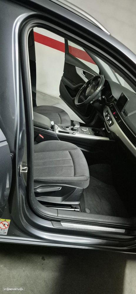 Audi A4 Avant 2.0 TDI Design S tronic - 5