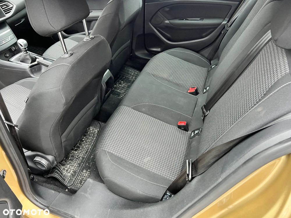 Peugeot 308 - 21