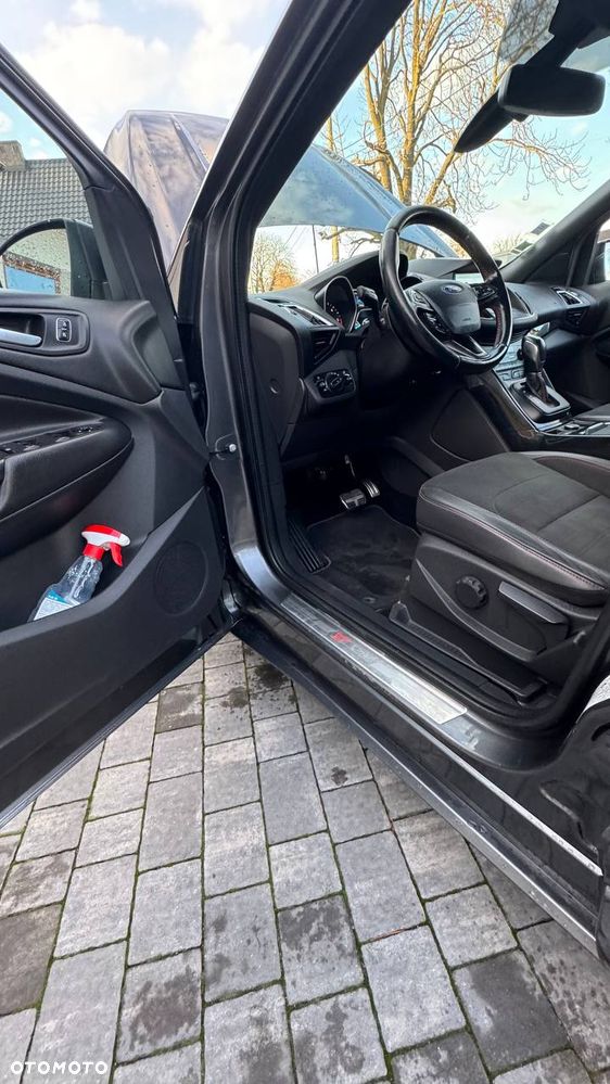 Ford Kuga 2.0 TDCi AWD ST-Line - 12