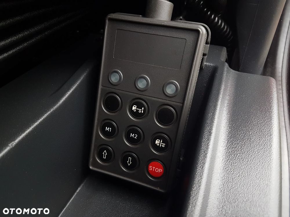 Iveco EUROCARGO KONTENER FIRANKA 17EP 7,02x2,49x2,65 MANUAL DMC 11990 KG - 9