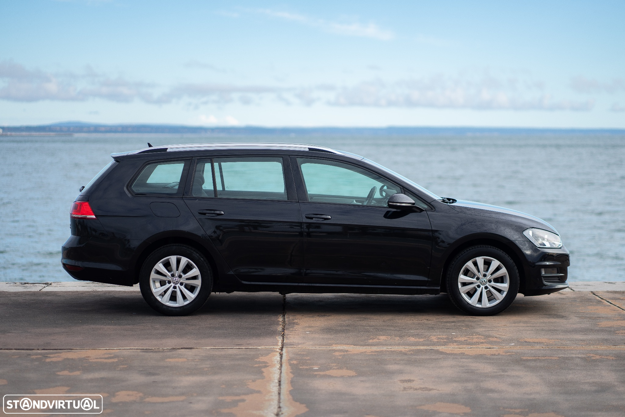 VW Golf Variant 1.6 TDi BlueMotion Confortline - 19