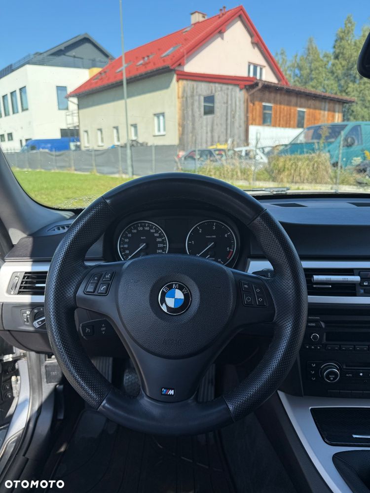 BMW Seria 3 318d - 16