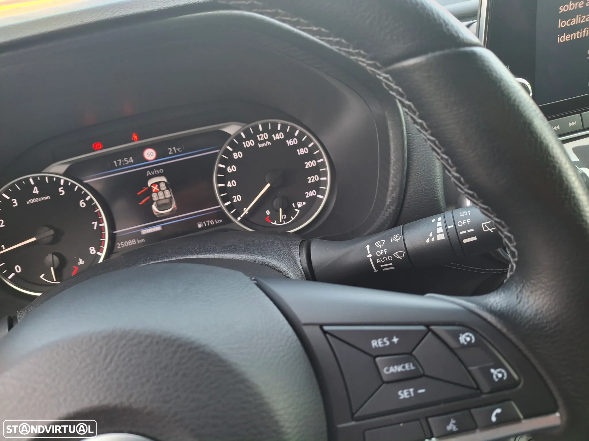 Nissan Juke 1.0 DIG-T N-Connecta NAV. - 18