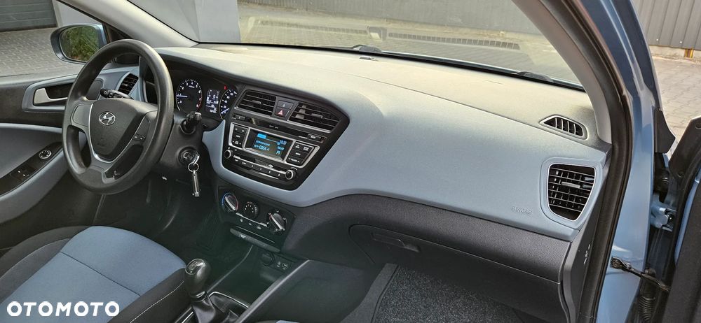 Hyundai i20 1.2 Elegant - 9