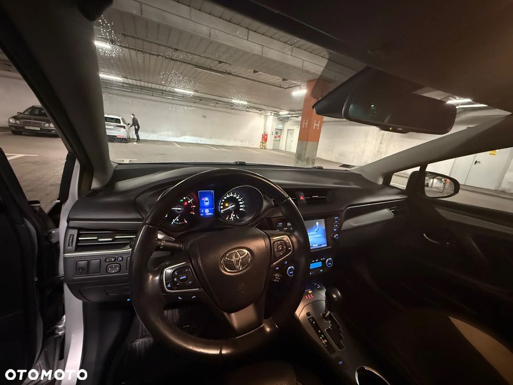 Toyota Avensis 2.0 Premium MS - 7