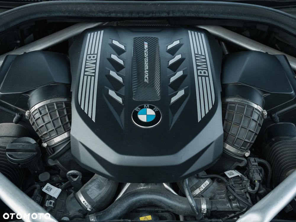 BMW X5 M M50i - 21