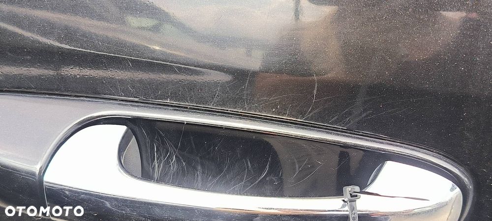 DRZWI PRAWE PRZÓD CHRYSLER ASPEN 5.7 - 2