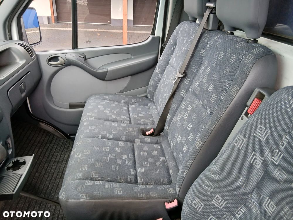 Mercedes-Benz Sprinter 416 - 19