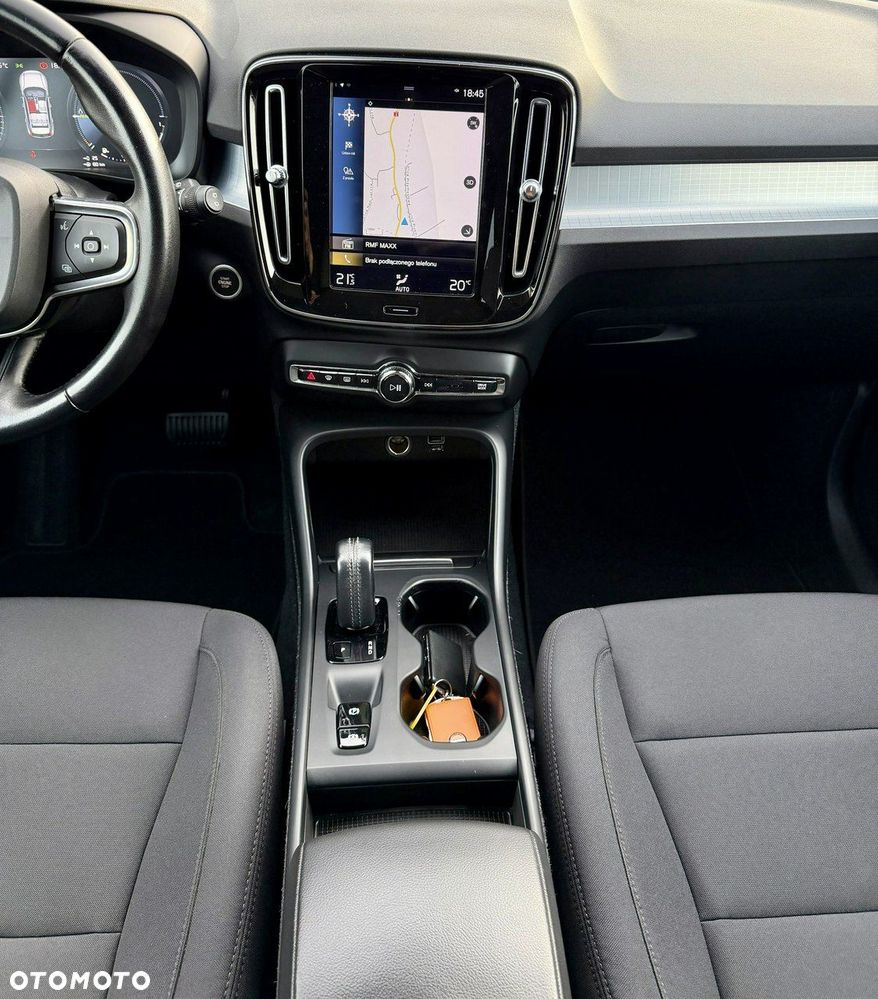 Volvo XC 40 T5 Twin Engine DKG Momentum Pro - 10