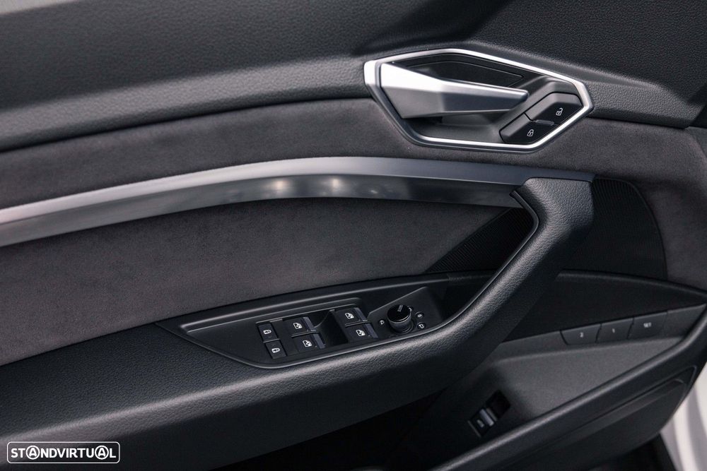 Audi e-tron Sportback 55 quattro S line - 38