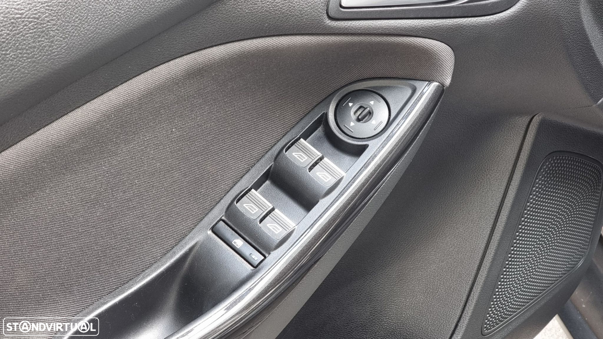 Ford Focus 1.0 EcoBoost Business - 14