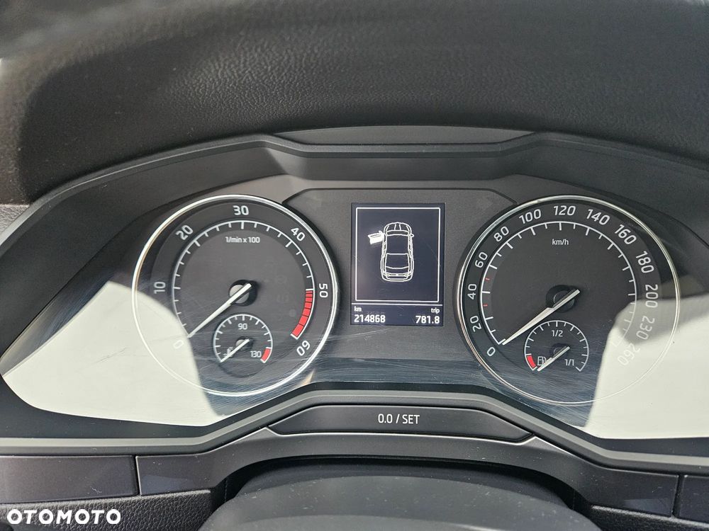 Skoda Superb 1.6 TDI Style - 27