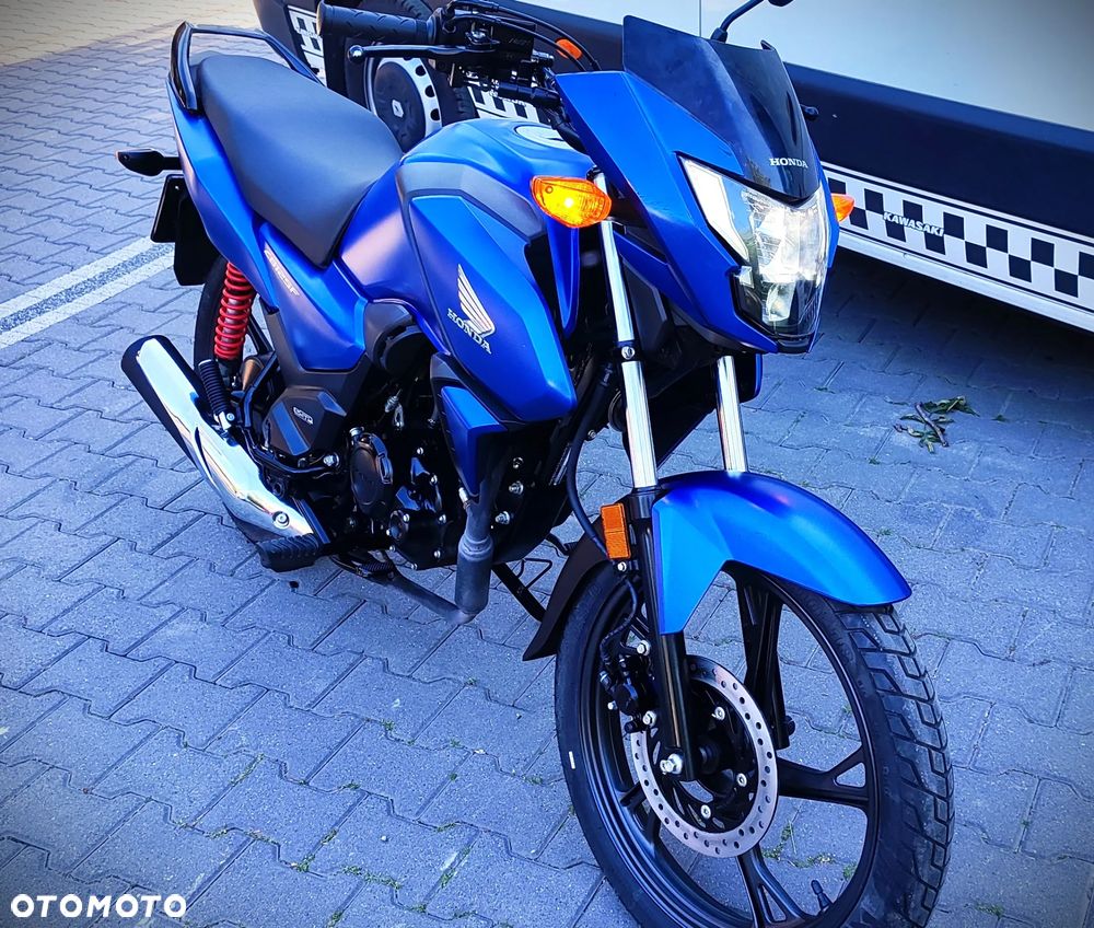 Honda CBF - 4