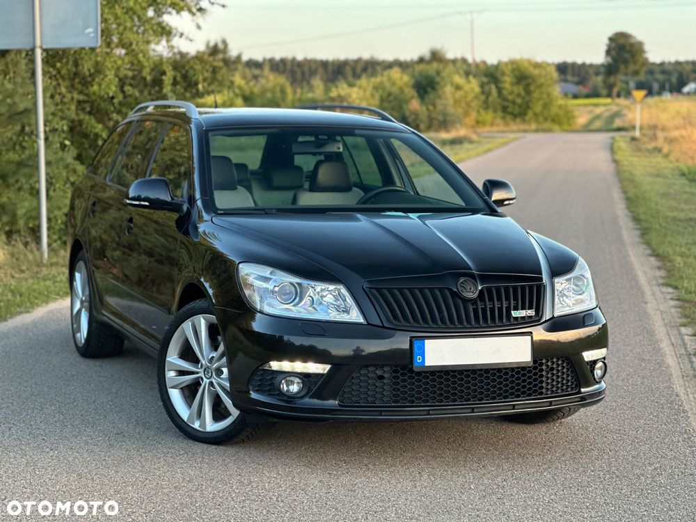 Skoda Octavia 2.0 TDI CR DPF DSG RS - 1