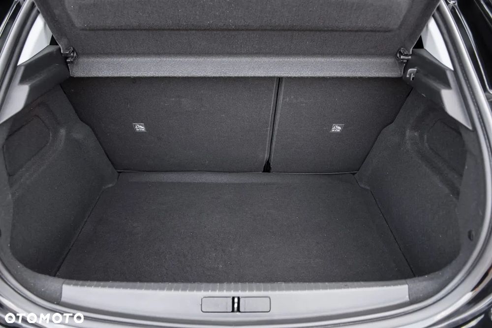 Opel Corsa 1.2 Elegance S&S - 27