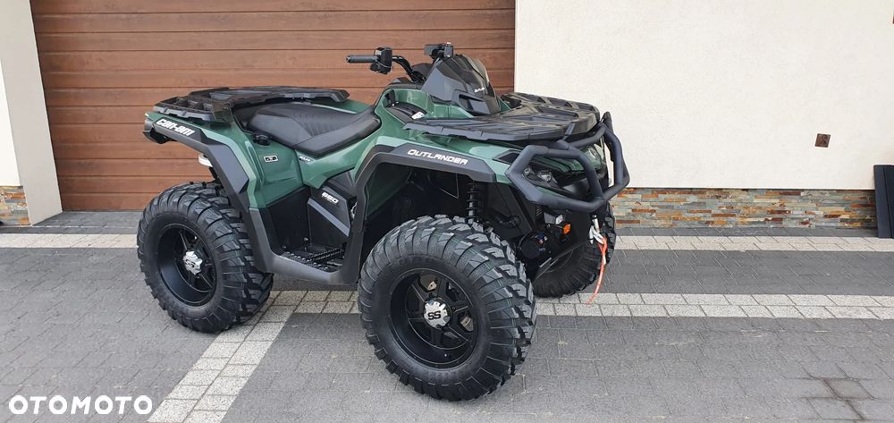 Can-Am Outlander - 2