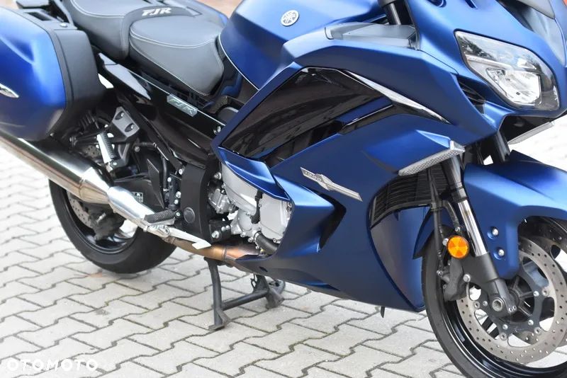 Yamaha FJR - 4
