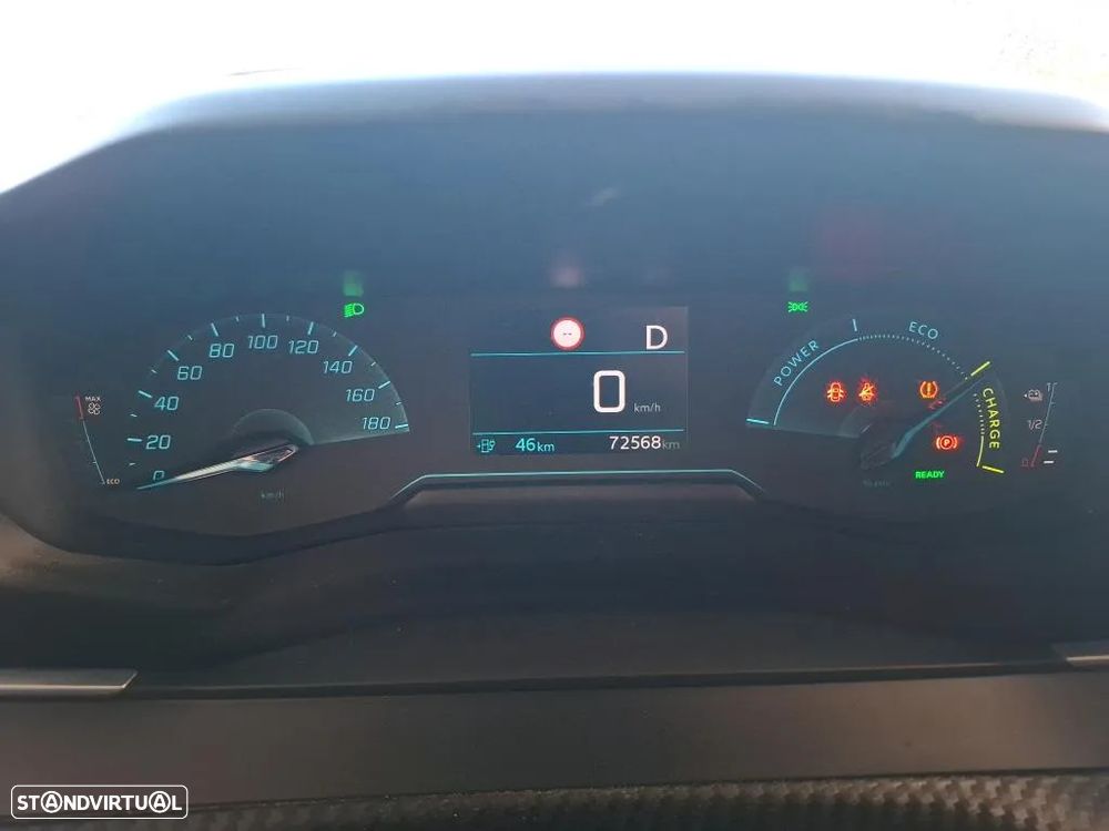 Peugeot e-208 Allure - 6