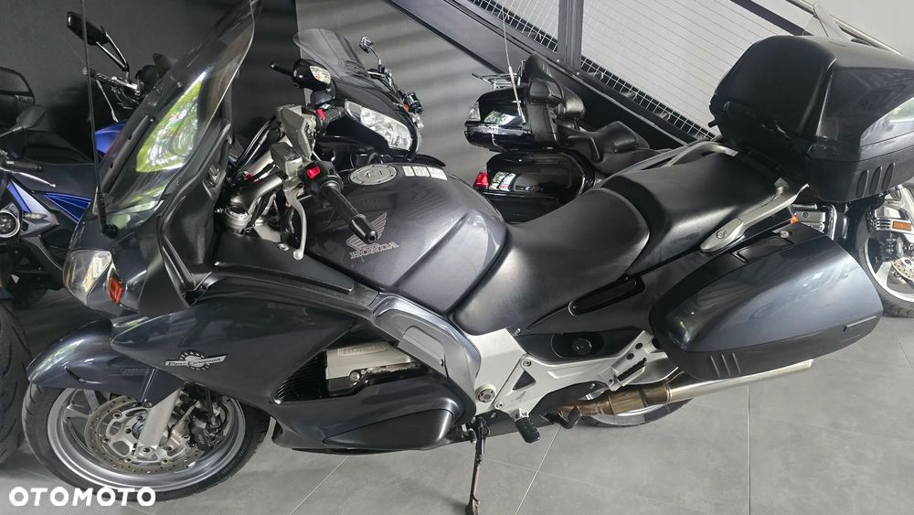 Honda ST - 3