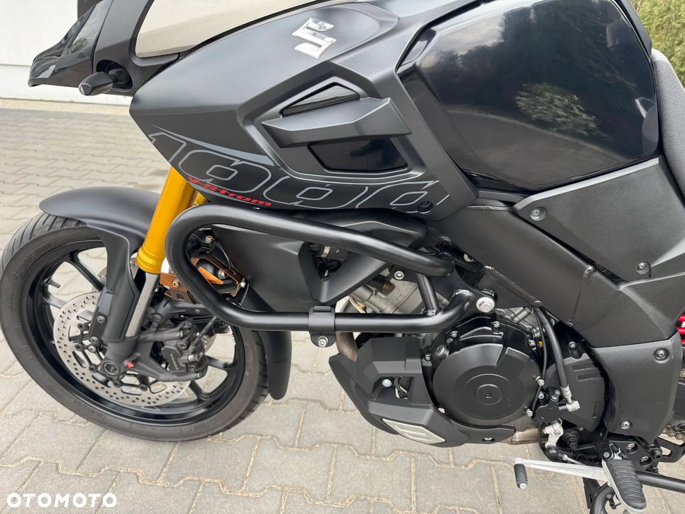 Suzuki V-STROM - 25