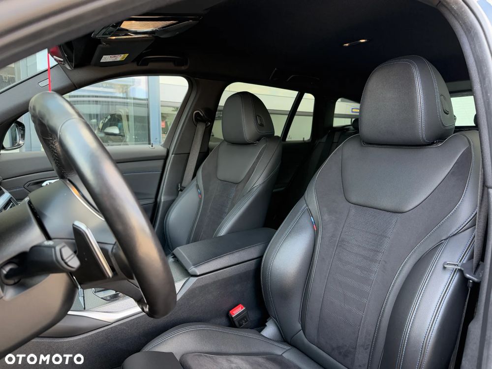 BMW Seria 3 320d M Sport - 18