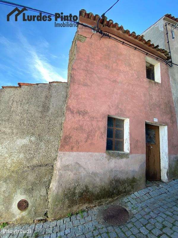Moradias em Ruína - Grande imagem: 2/5