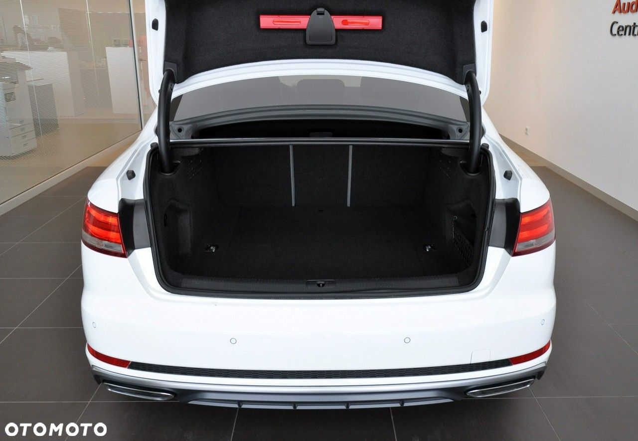Audi A4 - 12