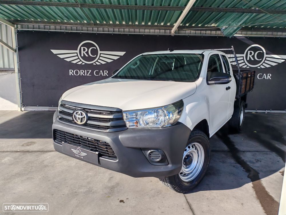Toyota Hilux - 1