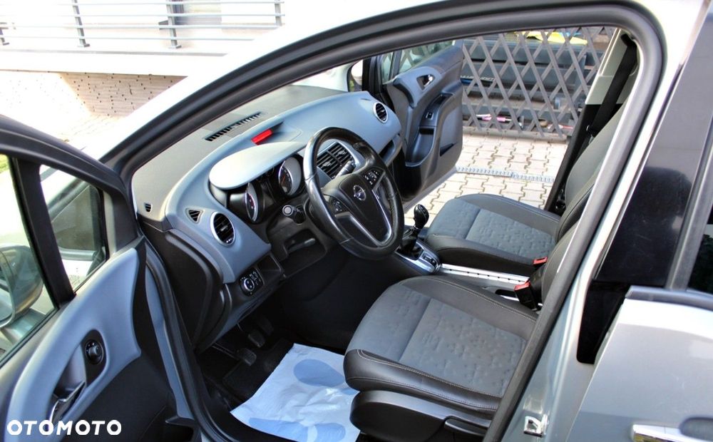 Opel Meriva - 8