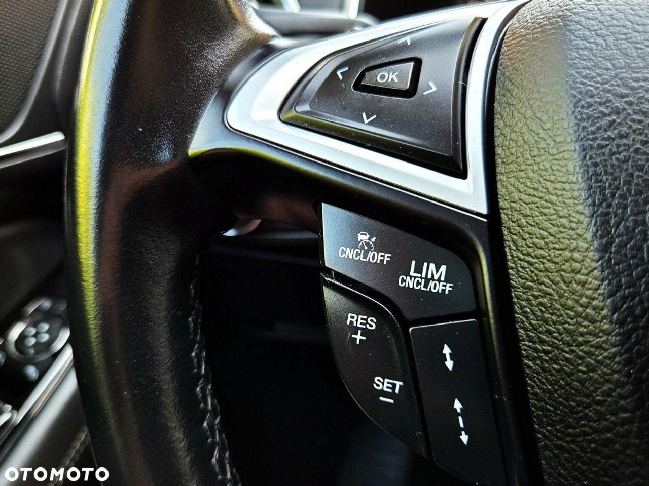 Ford S-Max - 28